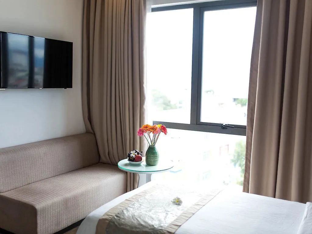 Flora Hotel & Residence Da Nang