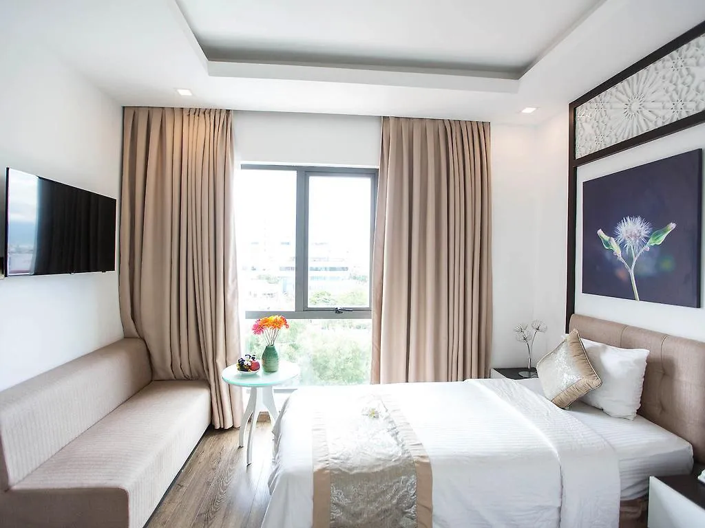 Flora Hotel & Residence Da Nang