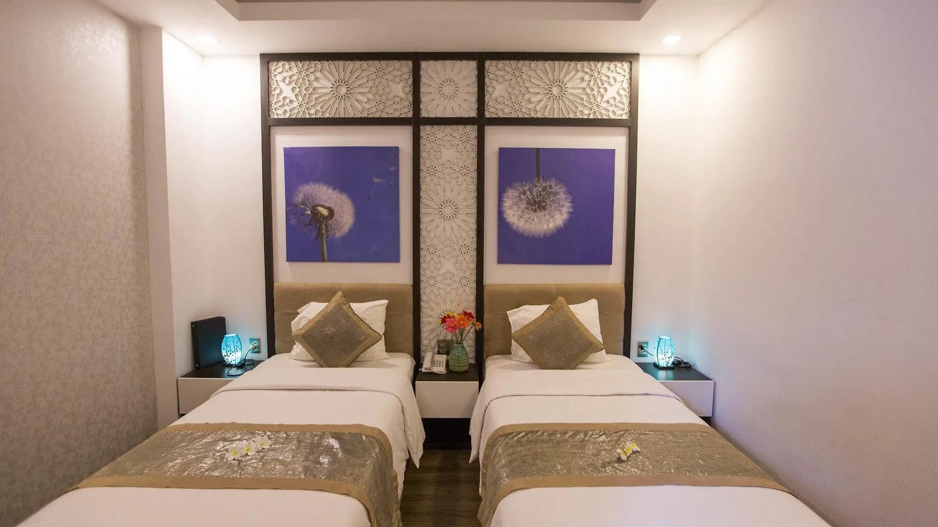 **  Flora Hotel & Residence Da Nang Vietnam