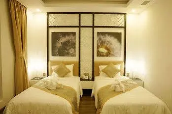 Flora Hotel & Residence Da Nang 2*,
